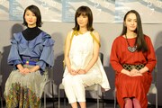 左から堀春菜、倉科カナ、アヤカ・ウィルソン。