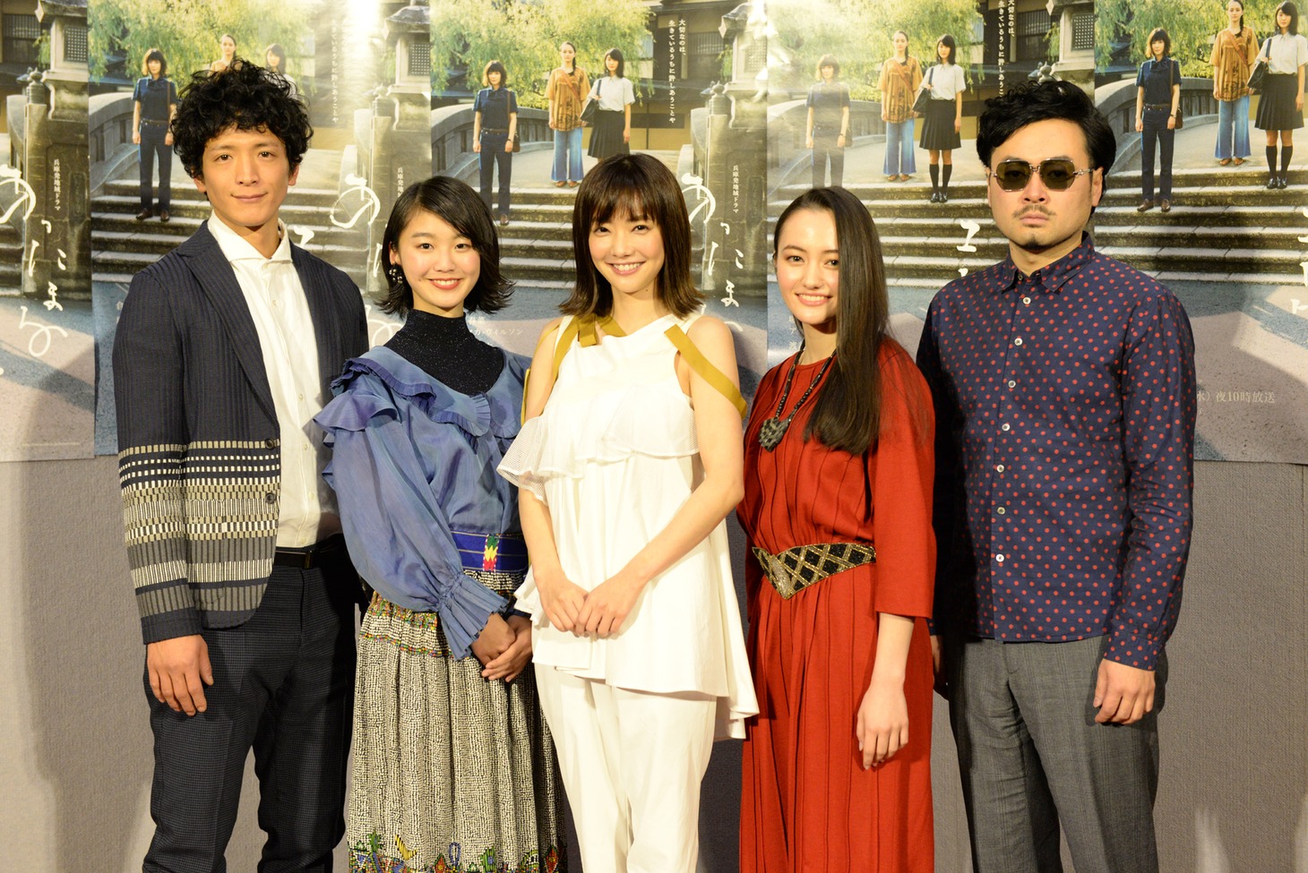 左から渡部豪太、堀春菜、倉科カナ、アヤカ・ウィルソン、前野健太。
