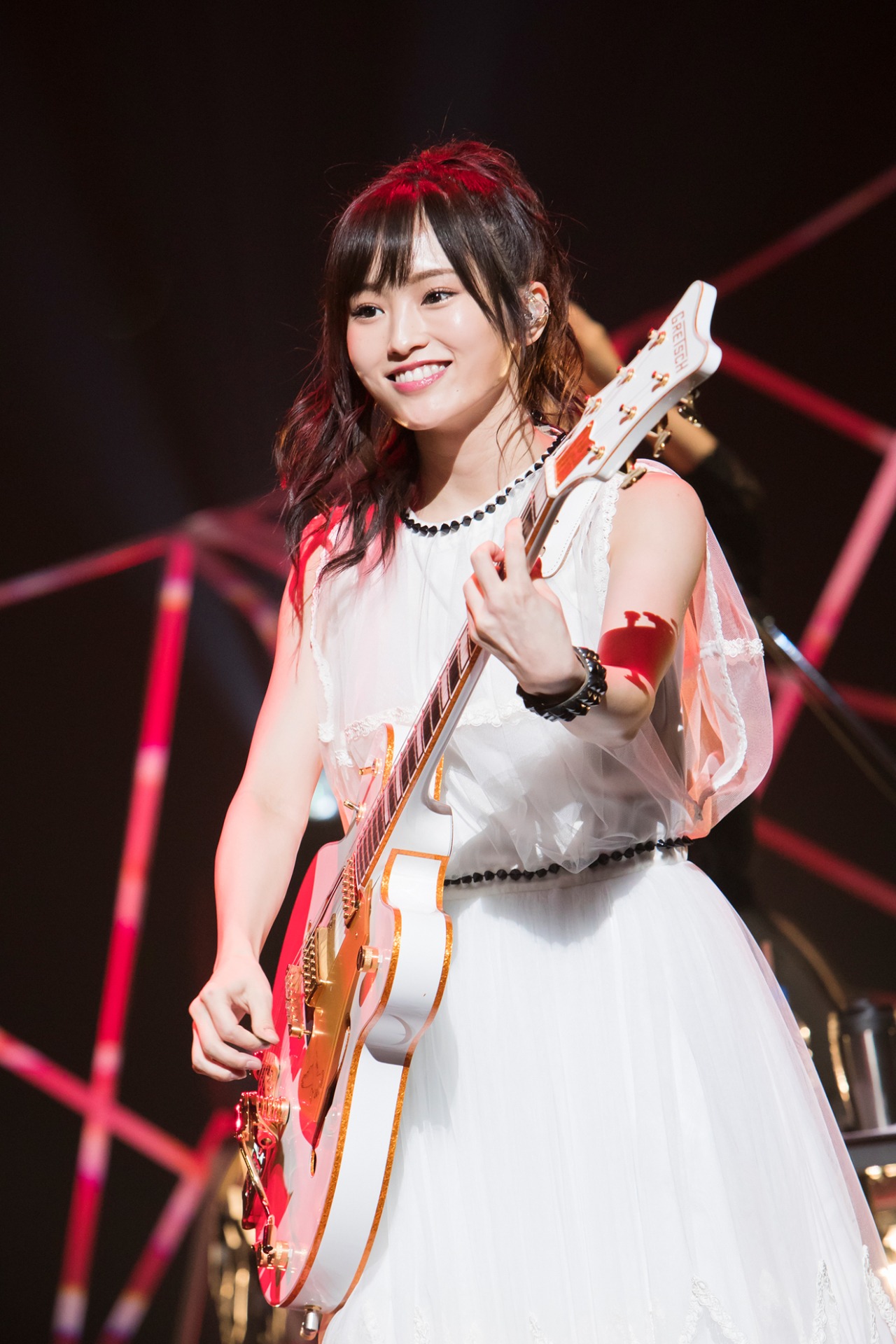 山本彩