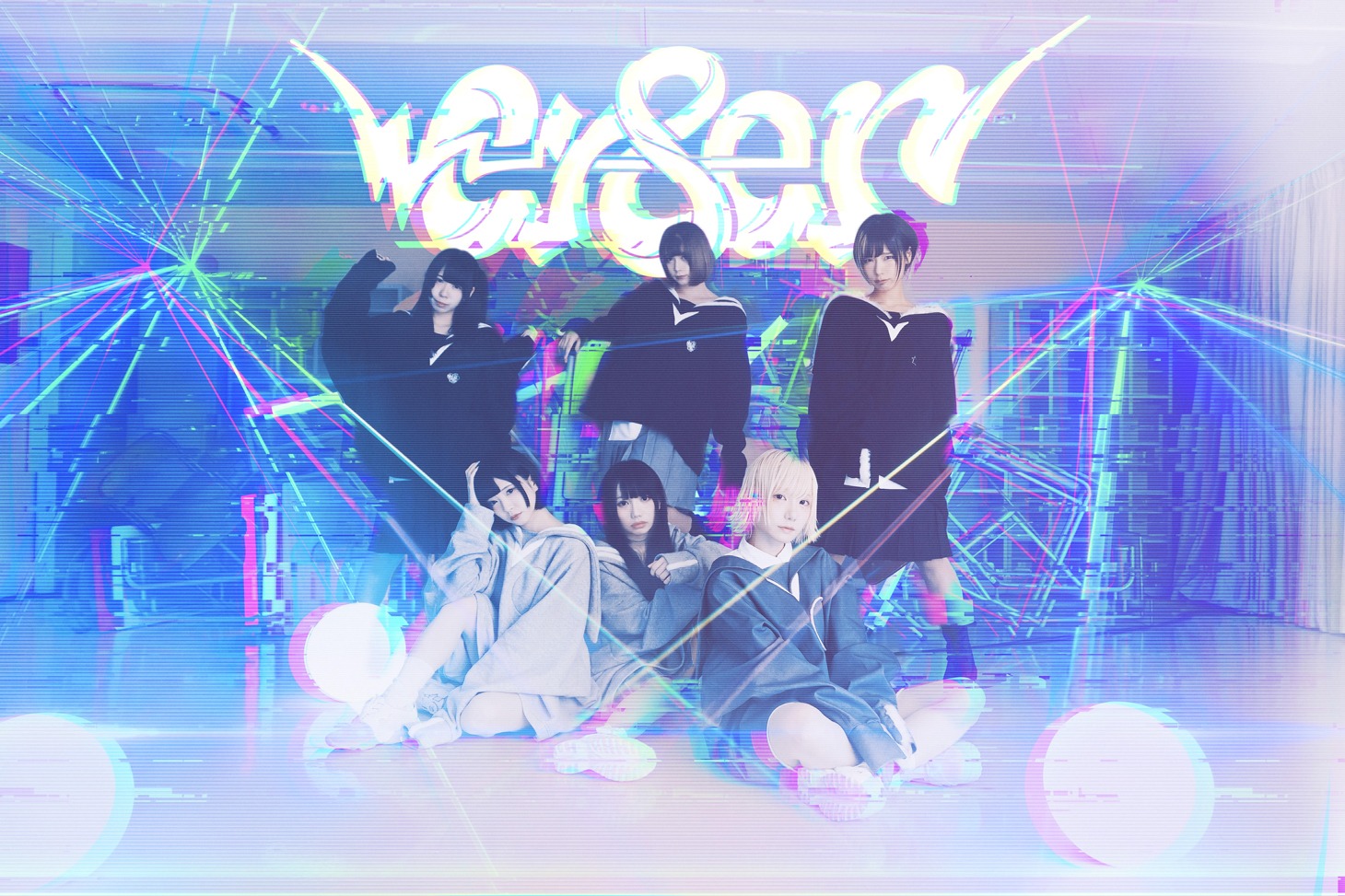 CY8ER。左上がなぁたんコロ虫。