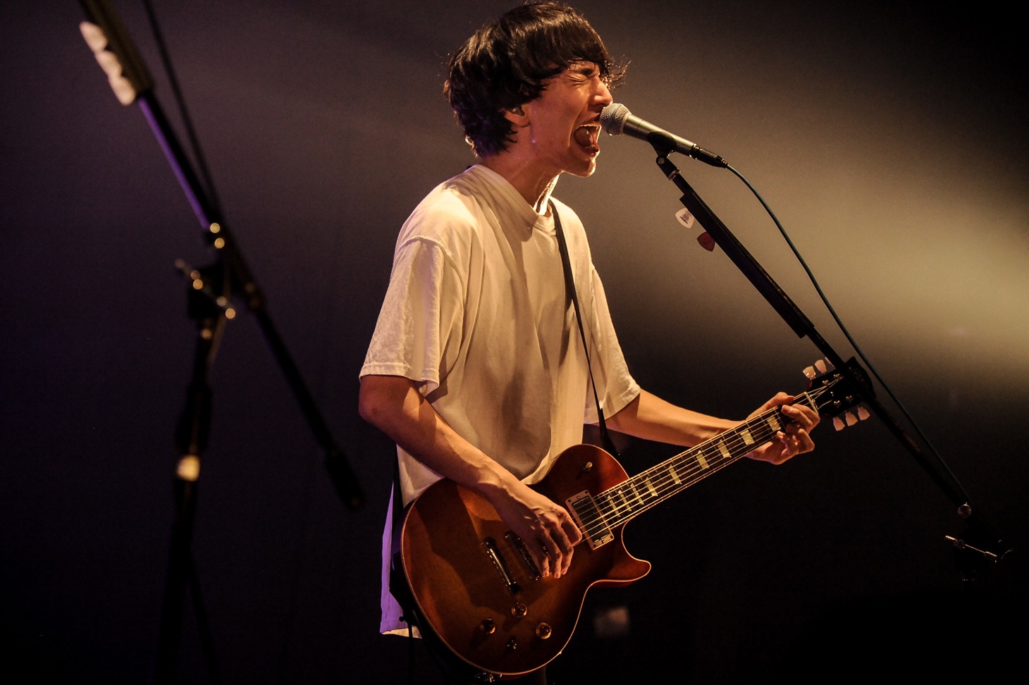 椎木知仁（Vo, G）（Photo by MASANORI FUJIKAWA）