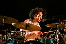 鈴木貴雄（Dr / UNISON SQUARE GARDEN）