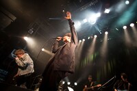 左からSALU、向井太一。（撮影：松平伊織）