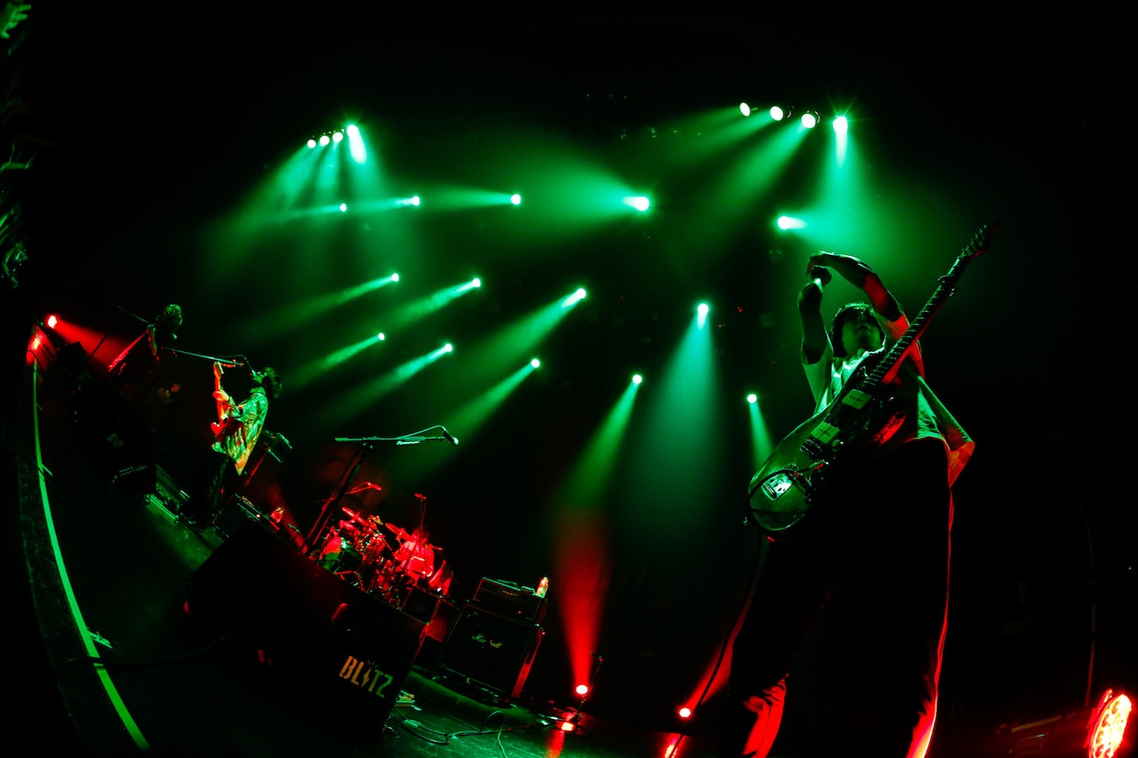 ヒトリエ×ユニゾン、赤坂で熱狂のツーマン「夢の1つが叶いました」