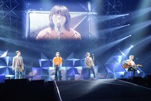 左から相田周二（三四郎）、菅田将暉、渋谷龍太（SUPER BEAVER）、柳沢亮太（SUPER BEAVER）。（写真提供：ニッポン放送）