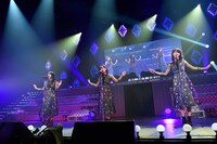 「クサイモノだらけ」のパフォーマンスの様子。