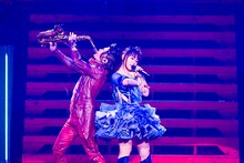 「NANA MIZUKI LIVE GATE 2018」5日目のゲスト、武田真治。（写真提供：キングレコード）