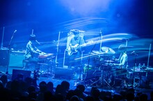 People In The Box「10th Anniversary『The Final』」の様子。（Photo by takeshi yao）