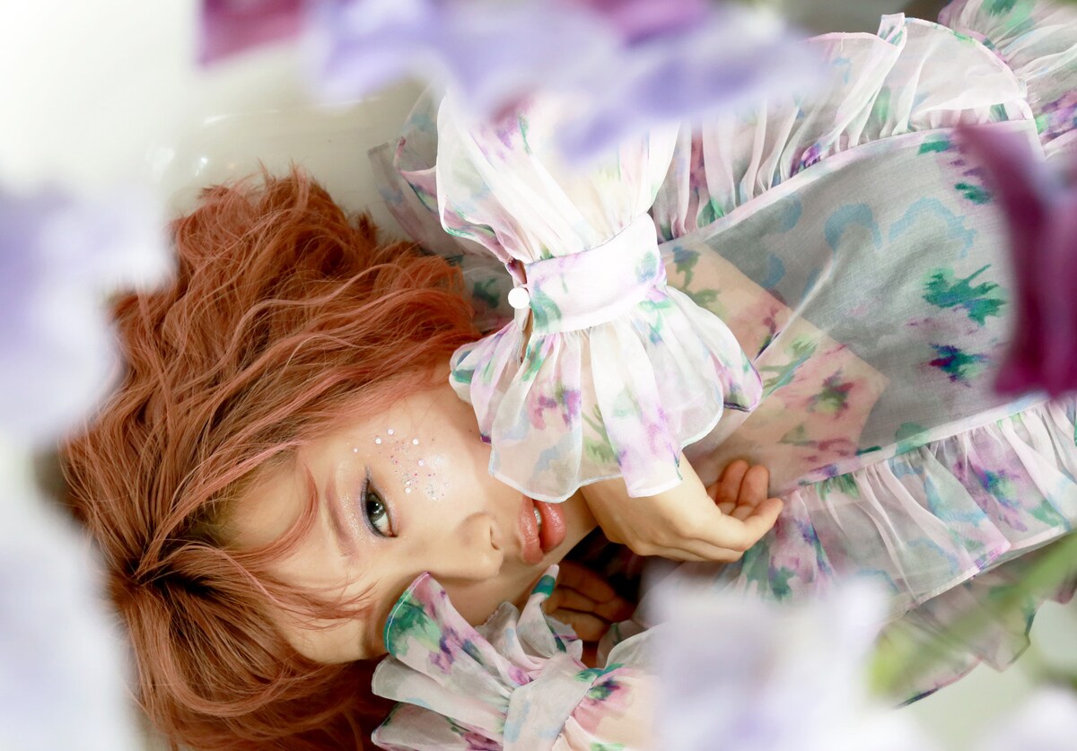 元・赤い公園の佐藤千明がソロ活動本格化、初ワンマンライブ開催