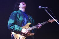 榎本陸（G / YAJICO GIRL）（撮影：白石達也）