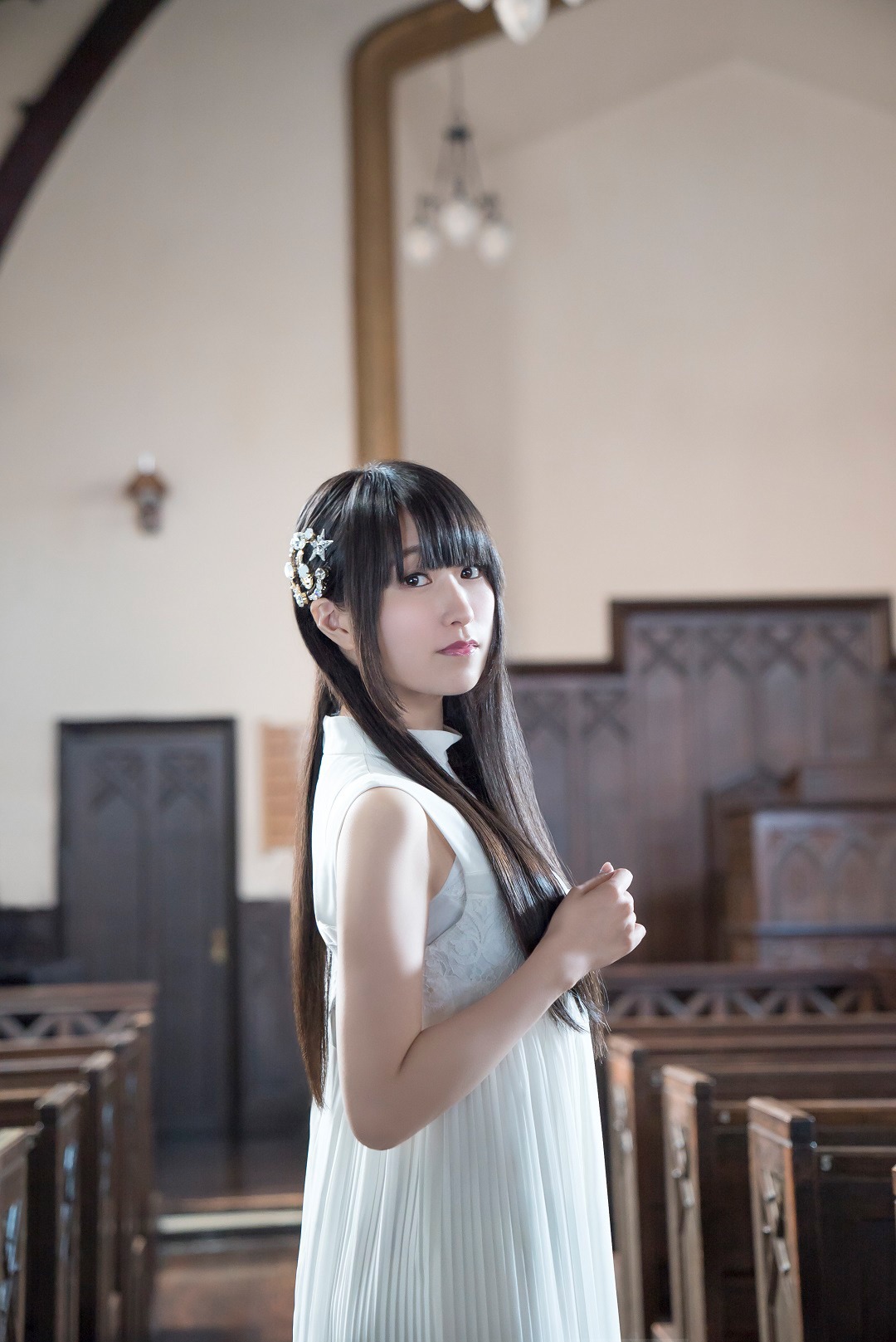 村川梨衣