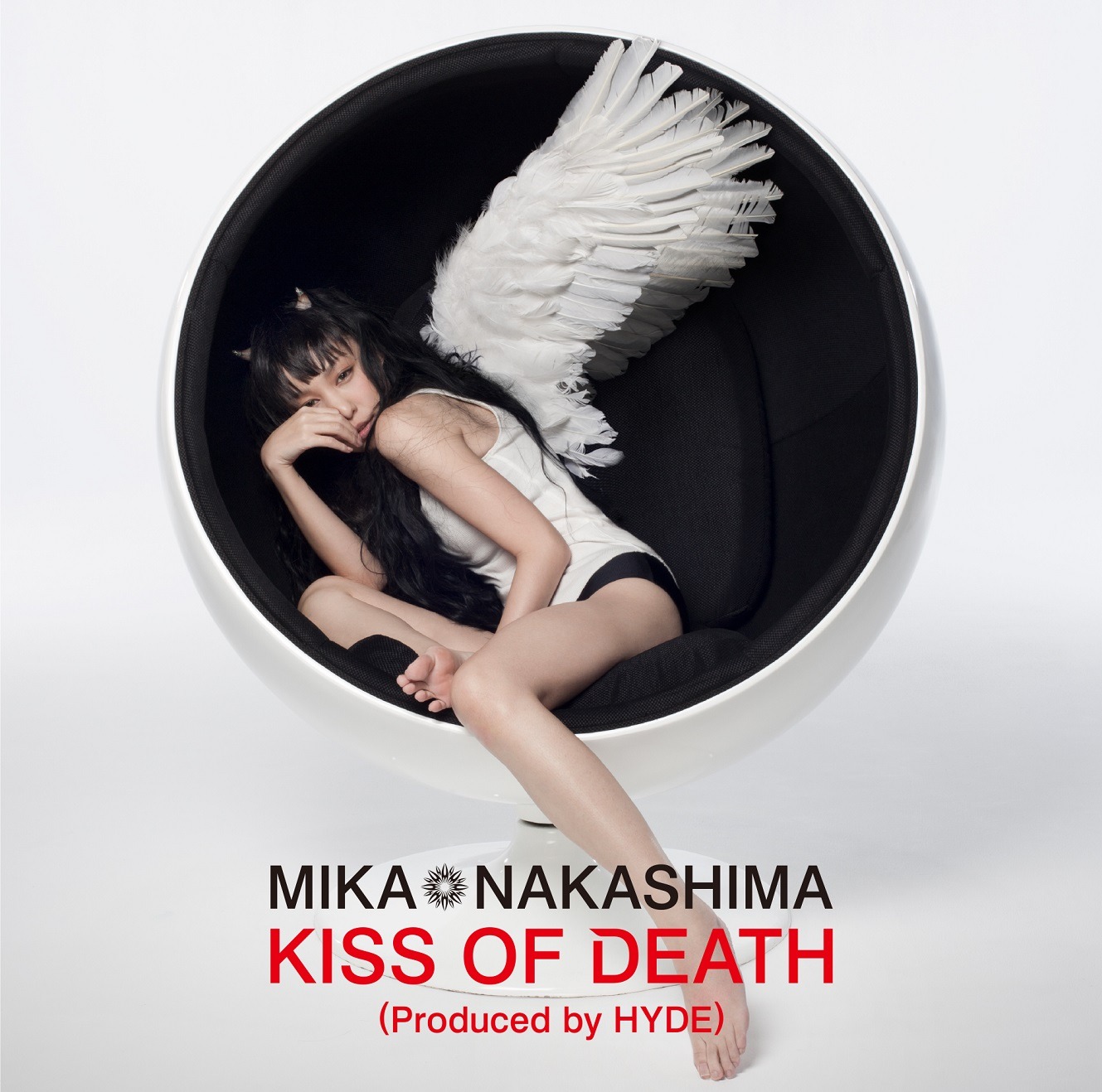 中島美嘉「KISS OF DEATH（Produced by HYDE）」初回限定盤ジャケット