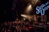 SWANKY DANK「Smokes TOUR」東京・TSUTAYA O-EAST公演の様子。（Photo by Takashi "TAKA" Konuma）