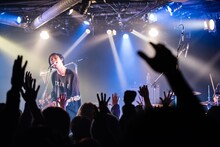 エンドウアンリ（Vo, G）（Photo by Hikaru hagiwara）