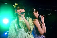 左から吉田万葉、塩野虹。