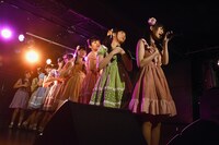 「さよならのプリエール」を披露する柳▽箱（RYUTistとハコイリ▽ムスメ）。