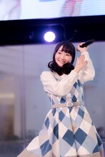 長縄まりあ（撮影：塚越淳一）