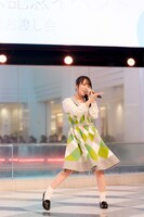 嶺内ともみ（撮影：塚越淳一）