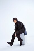 「anan」No.2087（1月24日発売号）三浦大知の使用カット。（撮影：関信行）(c)マガジンハウス