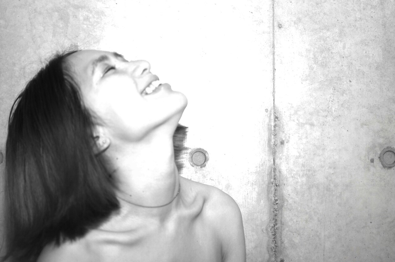 AAAMYYY、RYOHUやTENDRE参加したミニアルバム「MABOROSI WEEKEND」