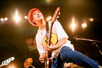 HIROKAZ（G）（Photo by Viola Kam［V'z Twinkle］）