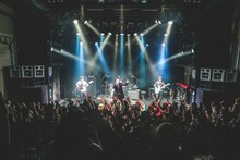 THE イナズマ戦隊 New Album Release ONE-MAN「PUMP IT UP!」の様子。（撮影：鈴木友莉）