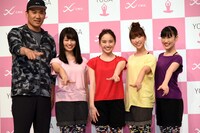 田中将大選手とももいろクローバーZ。