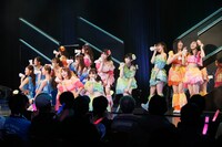HKT48 チームKIV 「制服の芽」初日公演の様子。(c)AKS