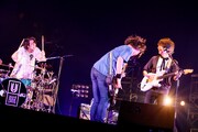 人気画像9位は「UNISON SQUARE GARDENツアーファイナル幕張メッセで2万人熱狂」より、UNISON SQUARE GARDEN。（Photo by Viola Kam［V'z Twinkle］）