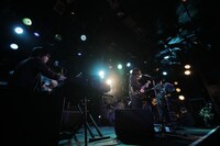 warbear「warbear tour 2018 "鳥と熊と野兎と魚"」東京・WWW公演の様子。（Photo by Shunsuke Irihi）