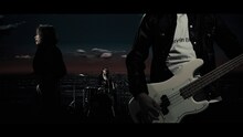 浅井健一 & THE INTERCHANGE KILLS「Ginger Shaker」ミュージックビデオショートバージョンのワンシーン。