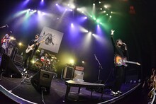 Base Ball Bearとフルカワユタカ。（撮影：橋本塁 [SOUND SHOOTER]）