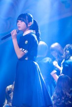 柿崎芽実（写真提供：Sony Music Records）