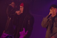 左からYZERR、Vingo、KEIJU as YOUNG JUJU（Photo by junpei kawahata）