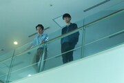 映画「一人の息子」のワンシーン。