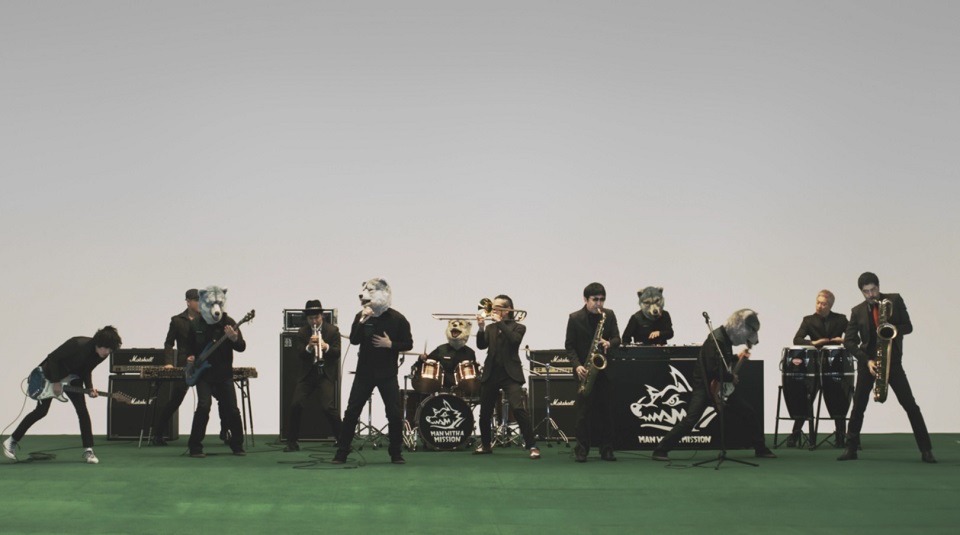 MAN WITH A MISSION「Freak It! feat.東京スカパラダイスオーケストラ」ミュージックビデオのワンシーン。