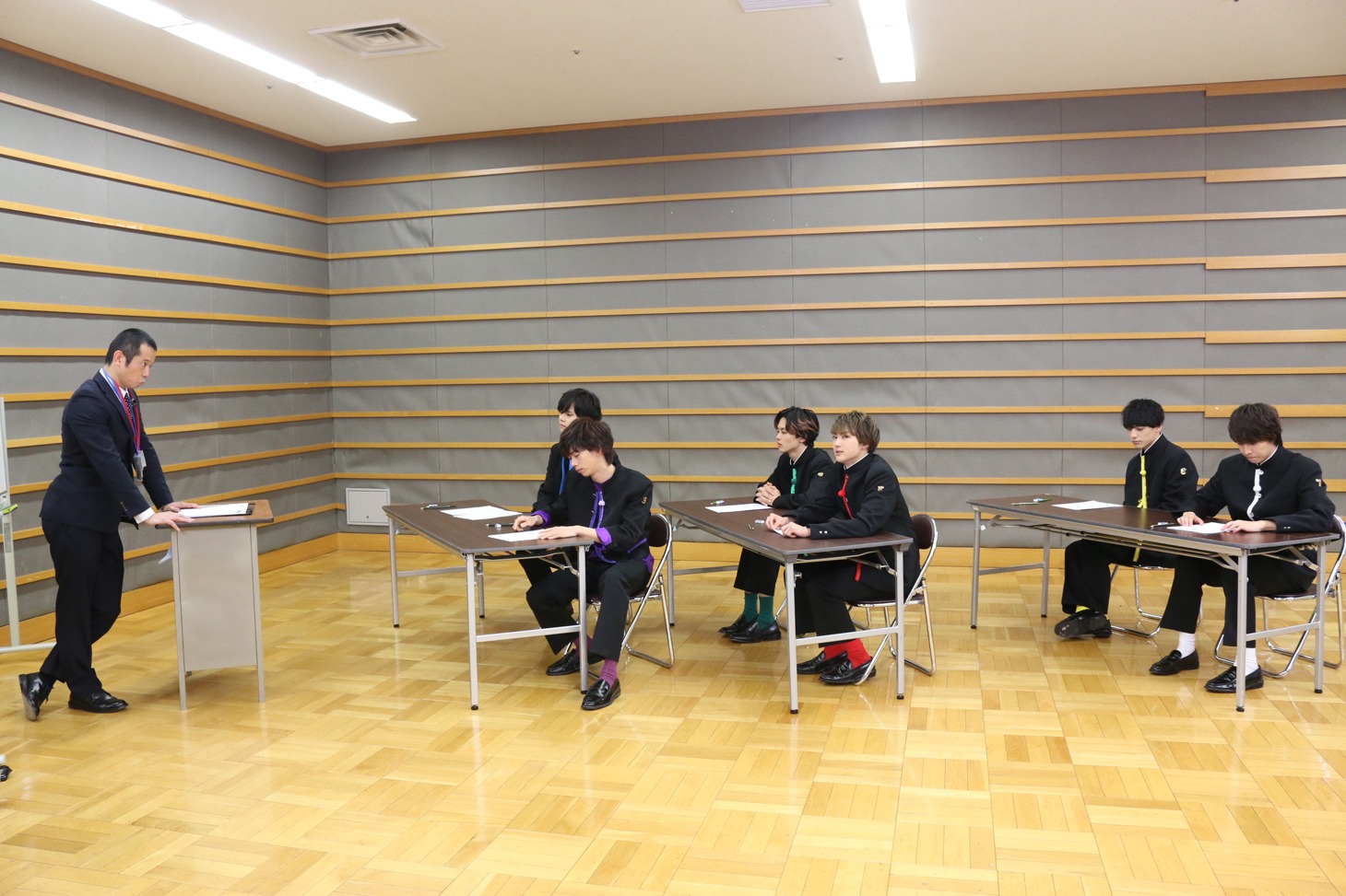 庄司智春（品川庄司）と超特急。