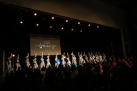 「勇気のシルエット」を披露した3B junior。（撮影：笹森健一）