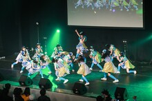 「3B junior やるっきゃないっショー」より、第1部「史上最強の3B 超完全版！ 歌いおさめなくちゃ始まらねぇ!!」の様子。（撮影：笹森健一）