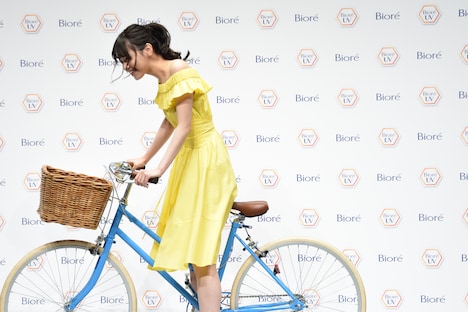 急ブレーキをかける西野七瀬（乃木坂46）。