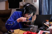 「FHIT MUSIC♪」第3弾のワンシーン。