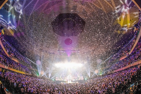 東山奈央「1st LIVE "Rainbow" at 日本武道館」の様子。（撮影：AZUSA TAKADA / タマイシンゴ）