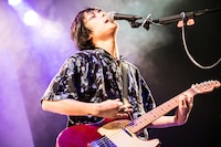 エンドウアンリ（Vo, G）（撮影：伊藤惇）