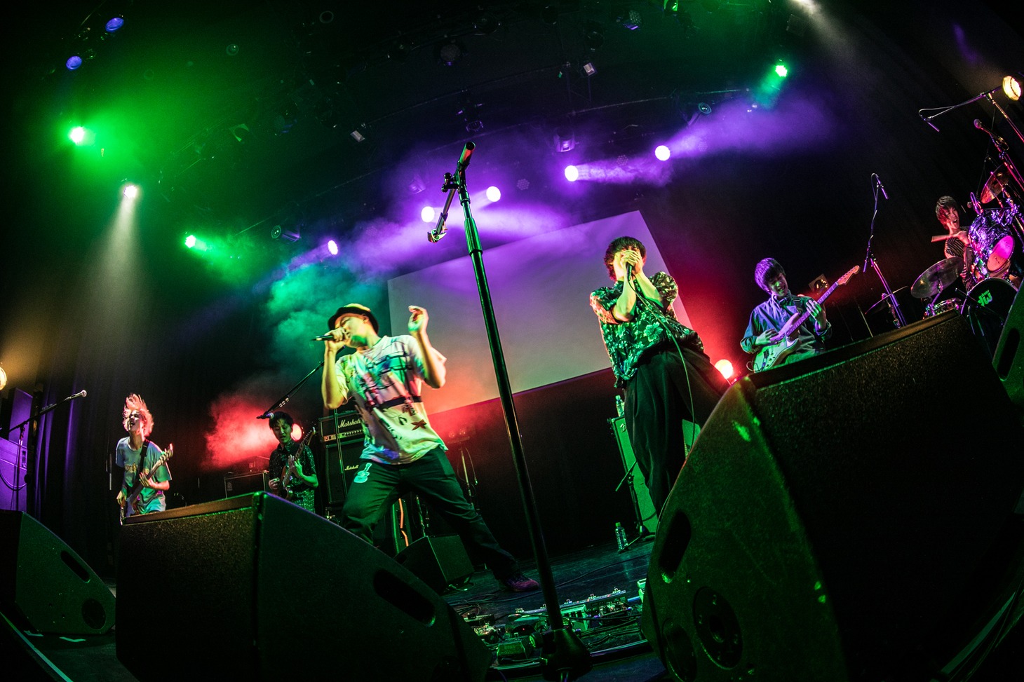 PELICAN FANCLUBとKMCと佐久間公平。（撮影：伊藤惇）