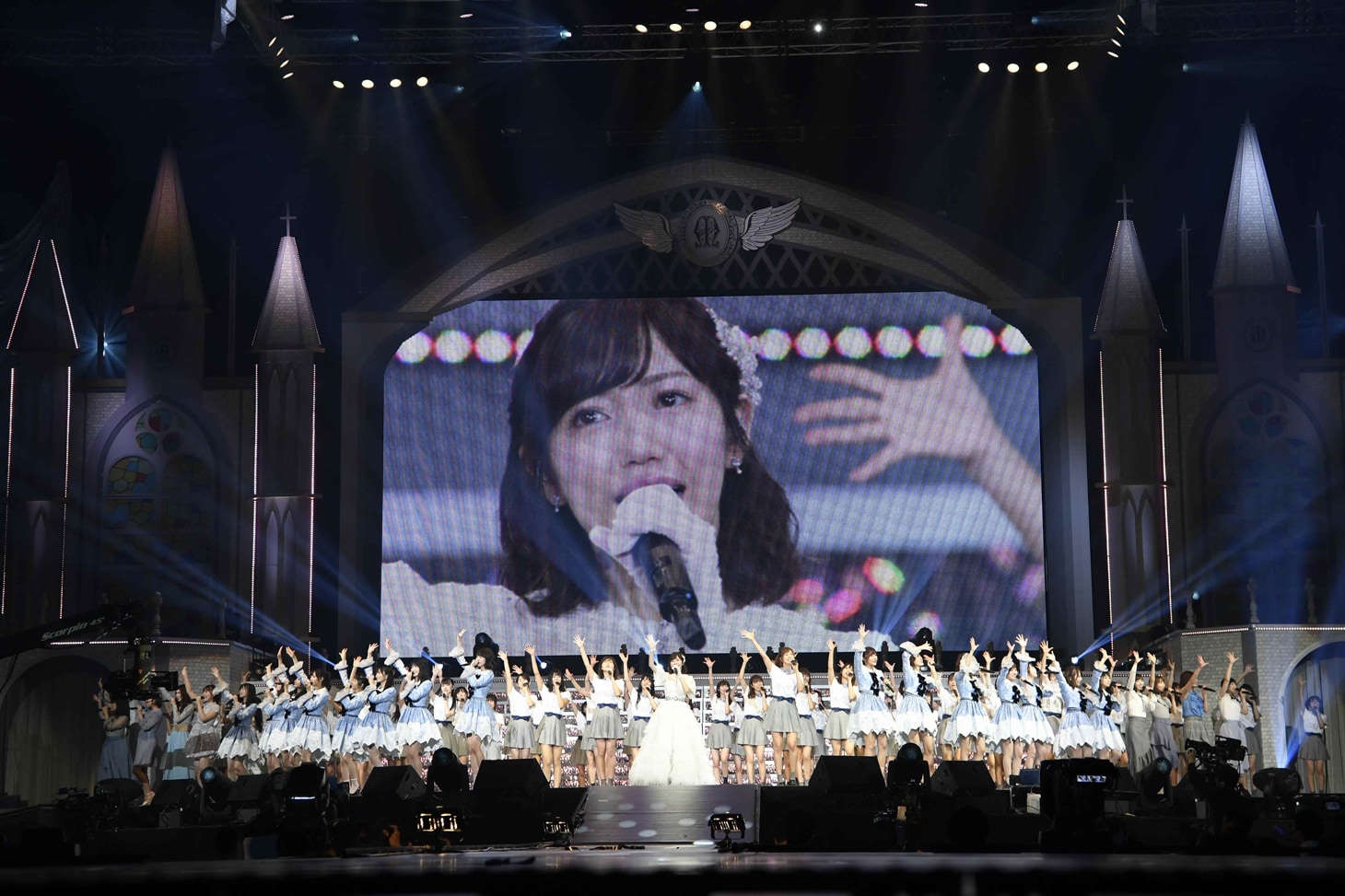 渡辺麻友卒業コンサート～みんなの夢が叶いますように～」より。 [画像