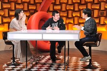 左からマギー、竹原ピストル、バカリズム。(c)NTV