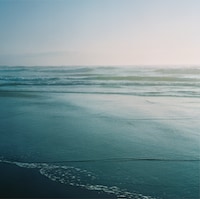 くるり「春を待つ / その線は水平線」ジャケット