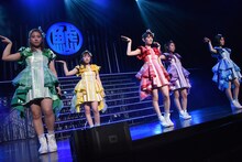 チームしゃちほこ「鯱詣2018」東京・Zepp Tokyo公演の様子。