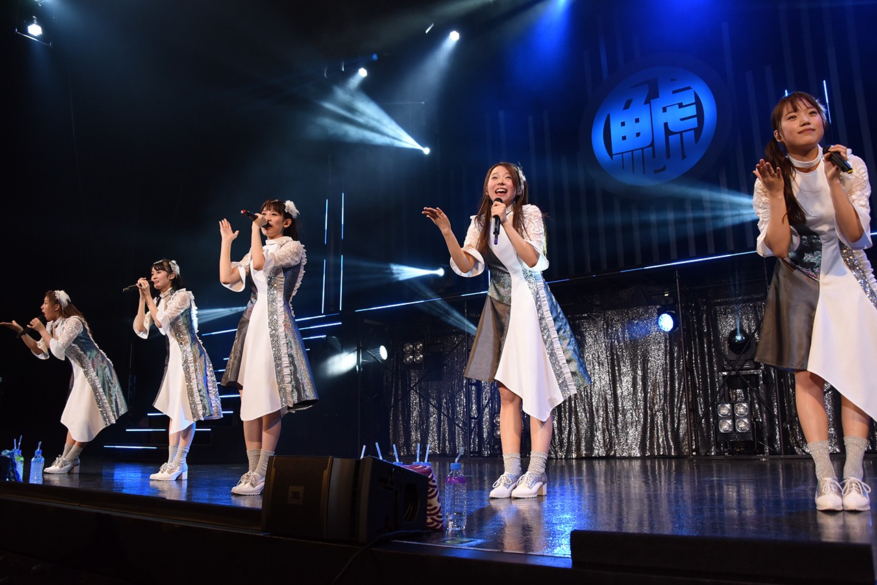 チームしゃちほこ「鯱詣2018」東京・Zepp Tokyo公演の様子。
