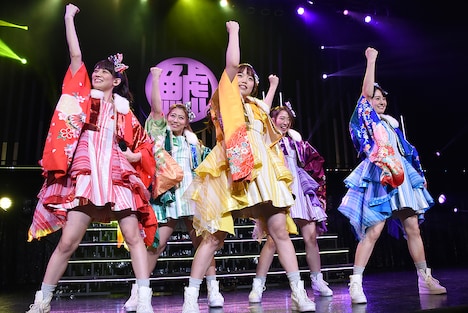 チームしゃちほこ「鯱詣2018」東京・Zepp Tokyo公演の様子。